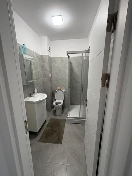 Proprietar Inchiriez apartament 1 camera zona Aparatorii Patriei - 5