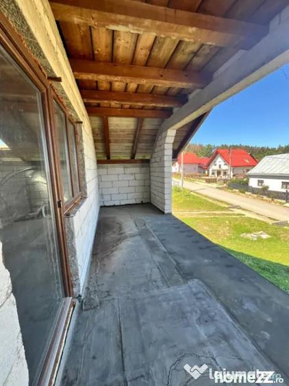 Casă cu 3 camere cu Teren 1000 Mp în Central
