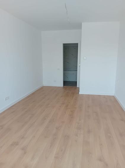 Apartament cu 3 camere decomandat în Aurel Vlaicu