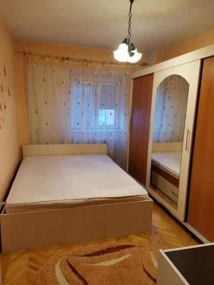 Apartament cu 3 camere decomandat în Alfa