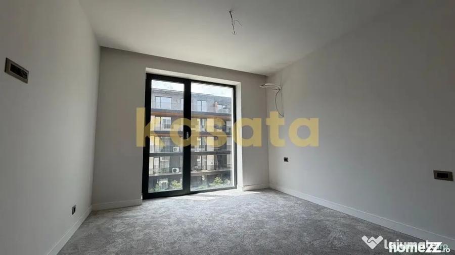 Apartament cu 4 camere decomandat în Iancu Nicolae