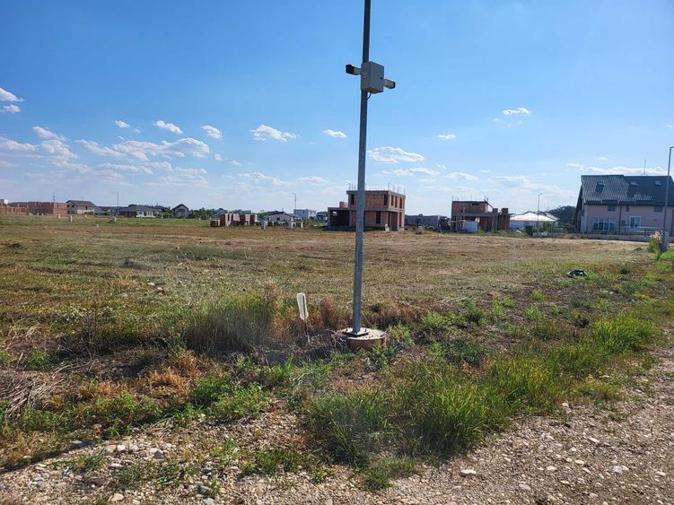 Teren de 1455 mp, în Gulia