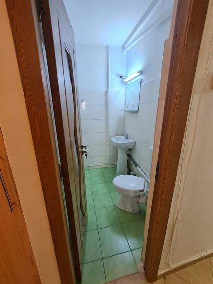 Apartament cu 3 camere decomandat în Independenței