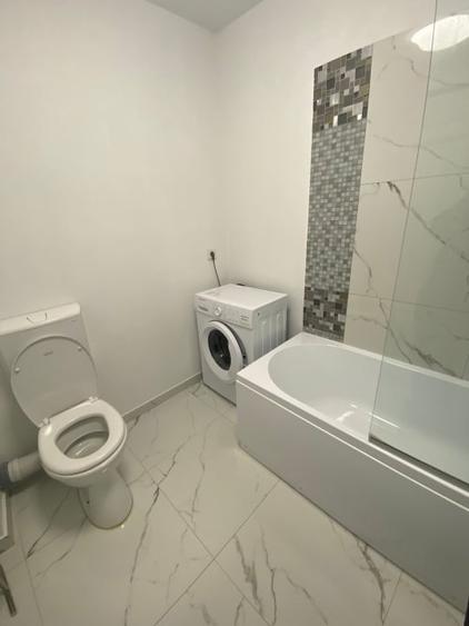 Apartament cu 2 camere semidecomandat, mobilat în Independenței