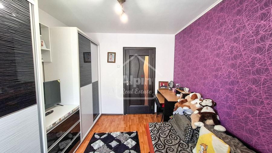 Apartament cu 3 camere decomandat, mobilat în Astra