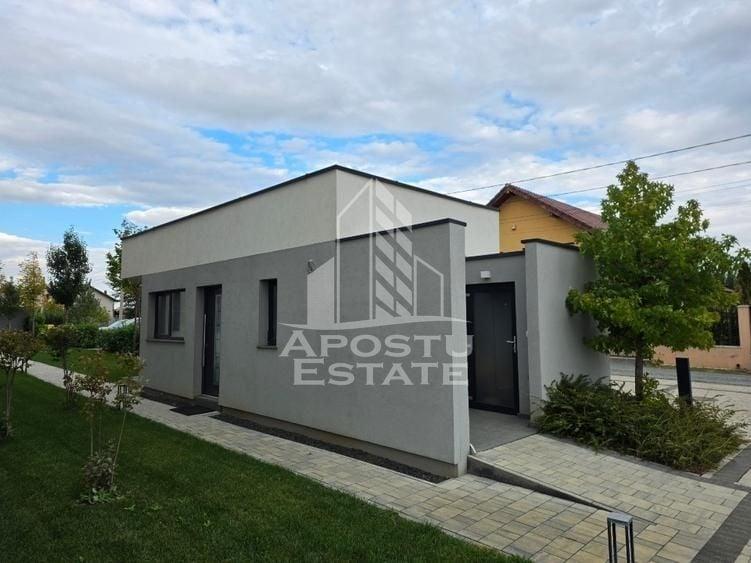 Garsonieră decomandată, mobilată în Dumbrăvița