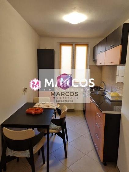 Apartament cu 2 camere semidecomandat, mobilat în Micro I