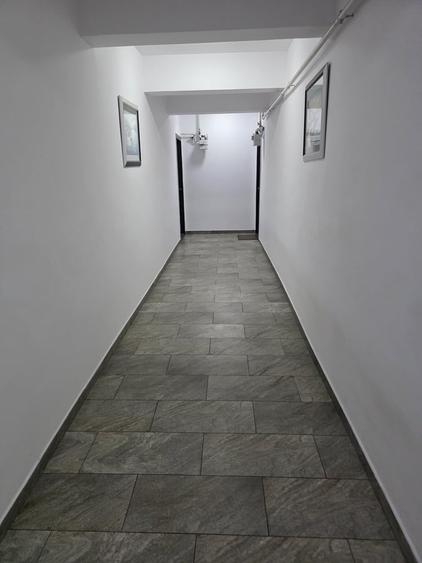 Apartament cu 3 camere decomandat în Berceni