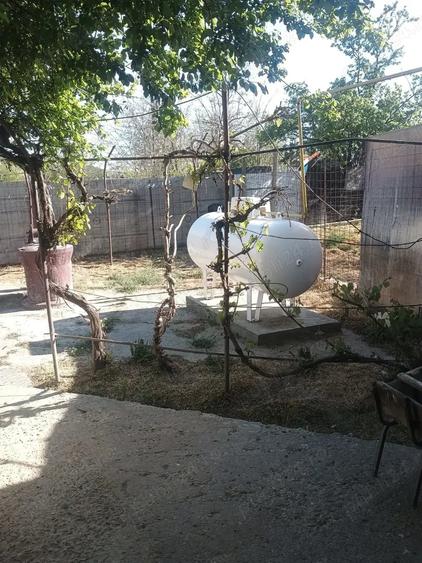 Casă cu 3 camere cu Teren 2476 Mp în Poșta Câlnău