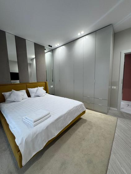 Apartament cu 2 camere decomandat în Universitate