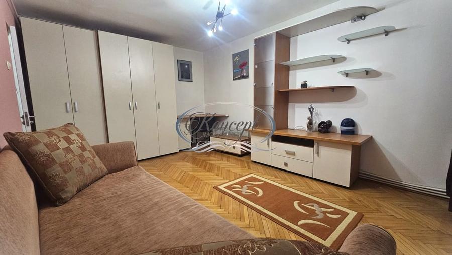 Apartament cu 3 camere decomandat, mobilat în Mănăștur