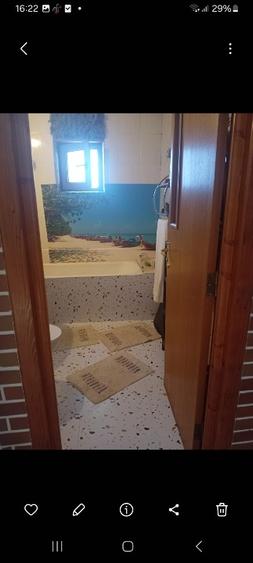 Apartament cu 4 camere decomandat în Doamna Ghica