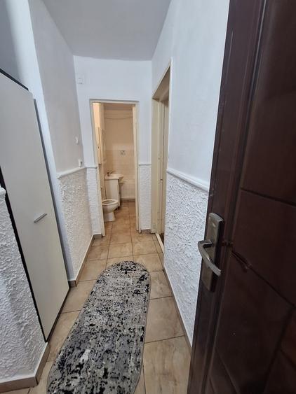 Garsonieră decomandată în Micro 3