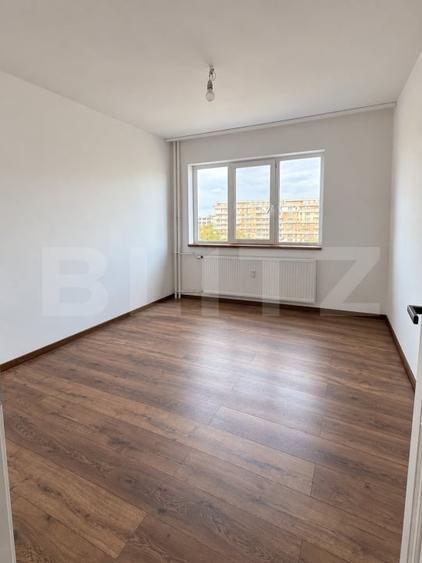 Apartament cu 3 camere decomandat, mobilat în Ultracentral
