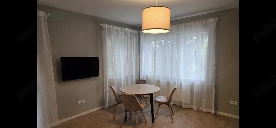 Apartament cu 2 camere decomandat în Elisabetin