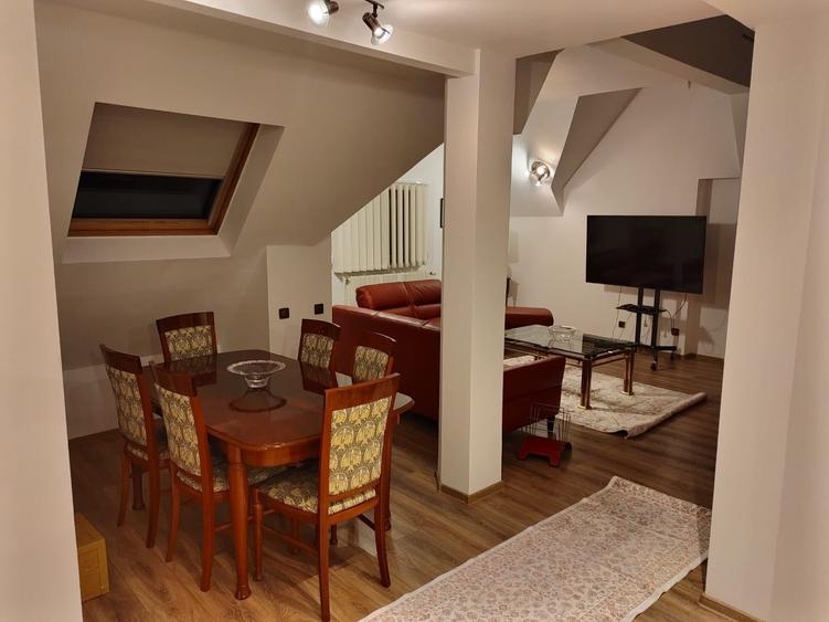 Apartament cu 2 camere semidecomandat, mobilat în Capitale