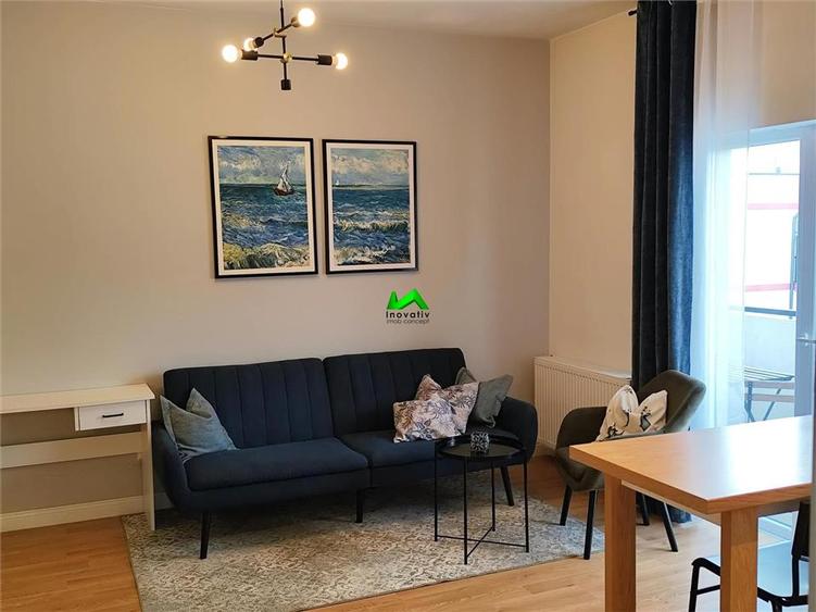 Apartament cu 2 camere semidecomandat, mobilat în Turnișor