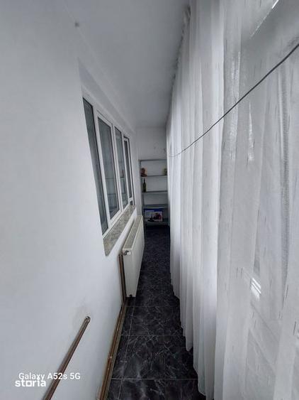 Ofer spre inchiriere apartament cu 2 camere decomandat - 1