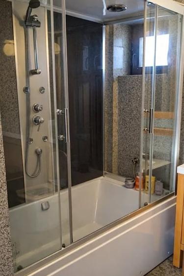 Apartament cu 2 camere decomandat, mobilat în Brâncoveanu