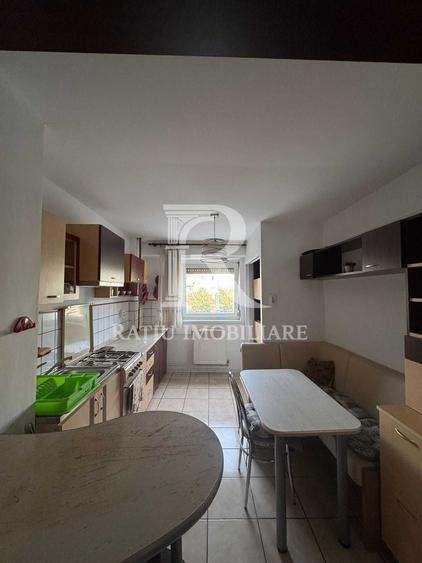 Apartament cu 2 camere decomandat, mobilat în Calea Aradului