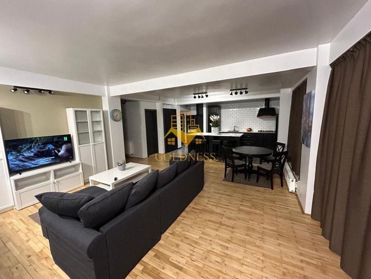 Apartament cu 3 camere semidecomandat, mobilat în Andrei Mureșanu