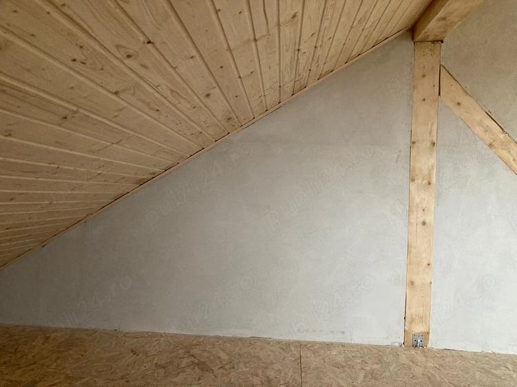 Casă cu Teren 1000 Mp în Veseud (Slimnic)