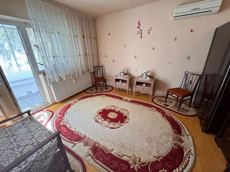 Apartament cu 3 camere în Militari