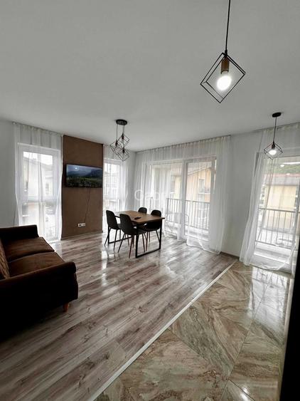 Regim hotelier Qeen Aurora zona centrala!