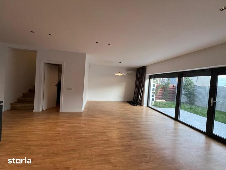 Casă cu 5 camere cu Teren 100 Mp în Central