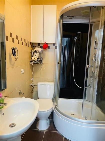Duplex cu 5 camere cu Canalizare în Central