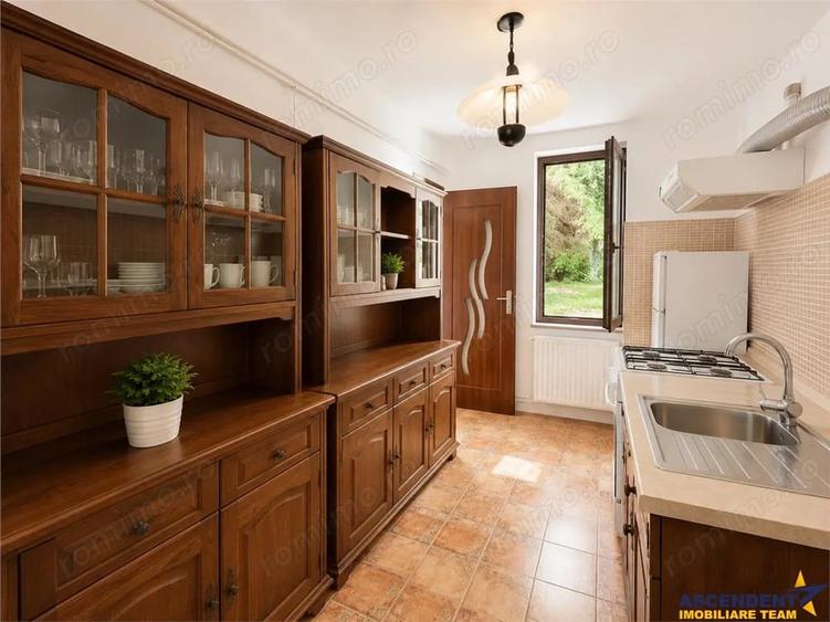 Casă cu 1 camere cu Teren 2300 Mp în Tudor