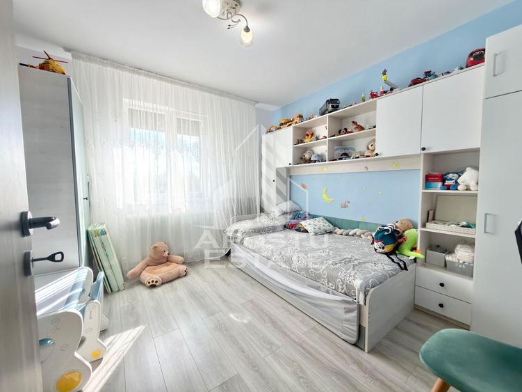 Apartament cu 3 camere decomandat, mobilat în Giroc