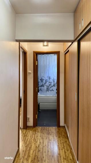 Apartament cu 3 camere decomandat, mobilat în Titan