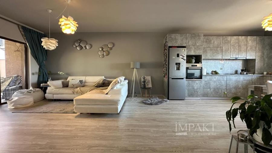 Duplex cu 4 camere cu Canalizare în Florești