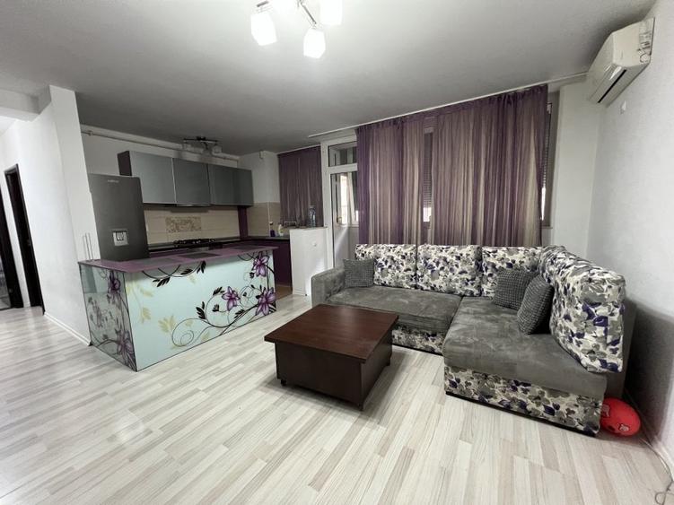 Apartament cu 2 camere decomandat, mobilat în City Park Mall