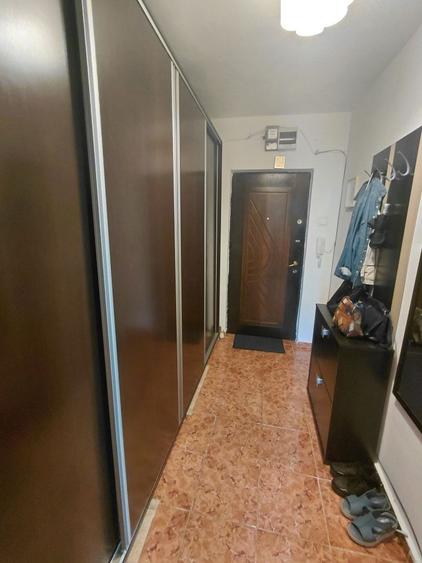 Apartament cu 2 camere semidecomandat în Obor