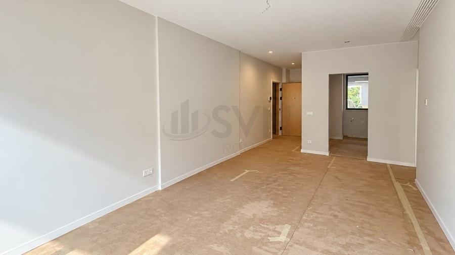 Apartament cu 3 camere decomandat în Băneasa