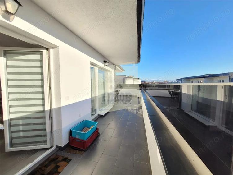 Apartament cu 4 camere, mobilat în Central