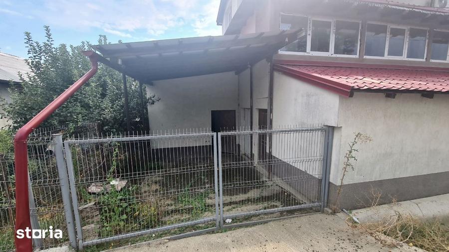 Casă cu Teren 272 Mp în Băiculești