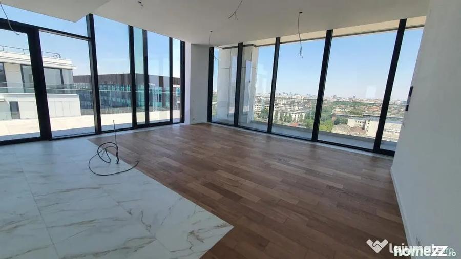 Apartament cu 4 camere semidecomandat în Cotroceni
