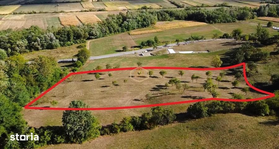 Teren de 8500 mp, în Orașul Vechi