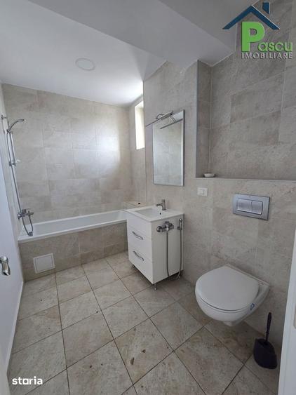 Casă cu 4 camere cu Canalizare în Central