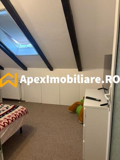 Apartament cu 3 camere semidecomandat în Ozana