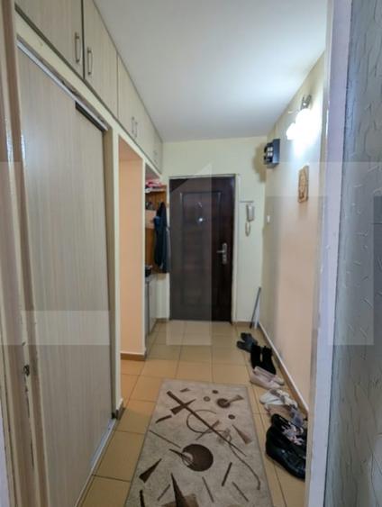 Apartament cu 2 camere semidecomandat, mobilat în Lăpuș