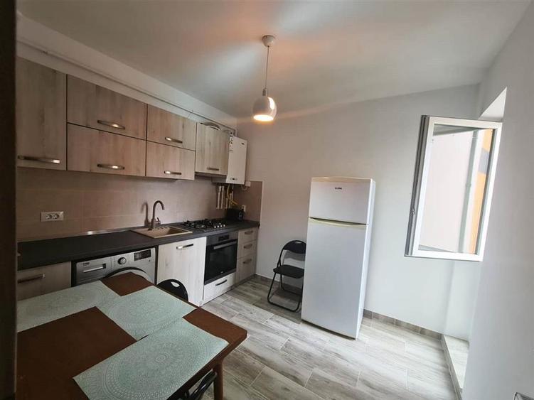 Garsonieră decomandată, mobilată în Păcurari