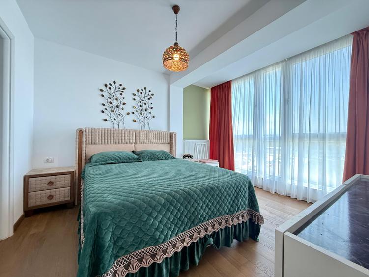 Apartament cu 3 camere semidecomandat în Central