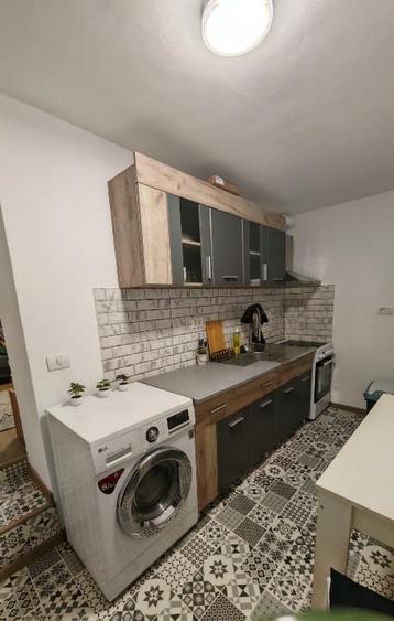 Apartament cu 2 camere semidecomandat în Brașovul Vechi
