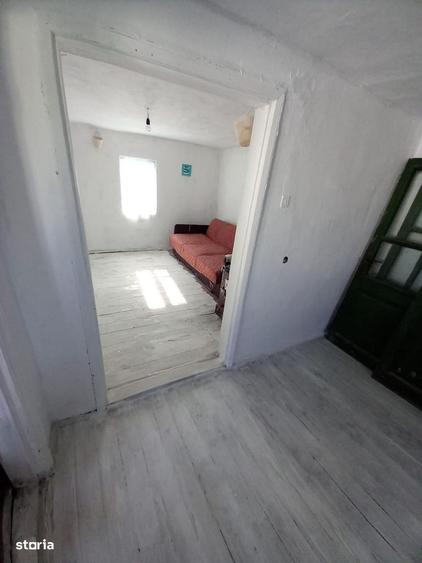 Casă cu 2 camere în Căteasca