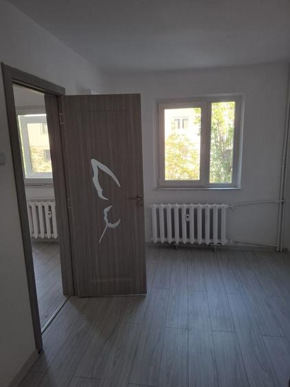 Vand apartament 3 camere -Tomis Nord aleea Umbrei - 7