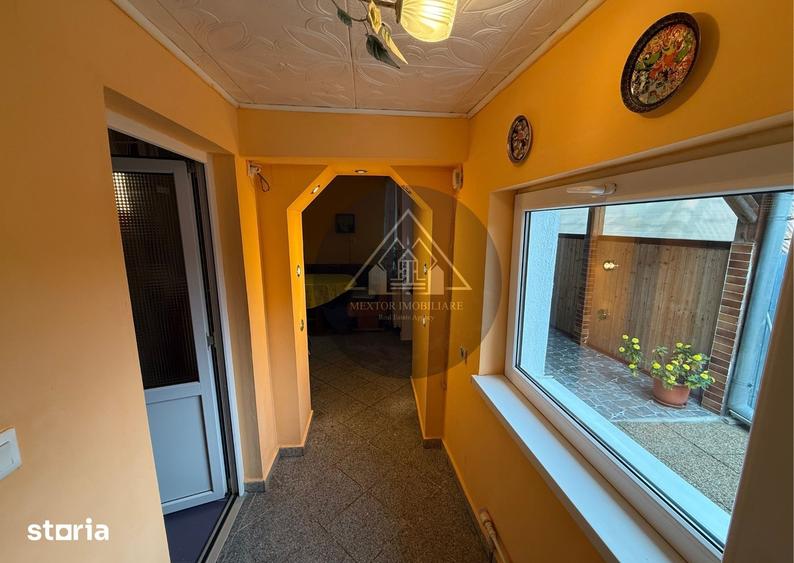 Casă cu 3 camere cu Teren 1063 Mp în Central